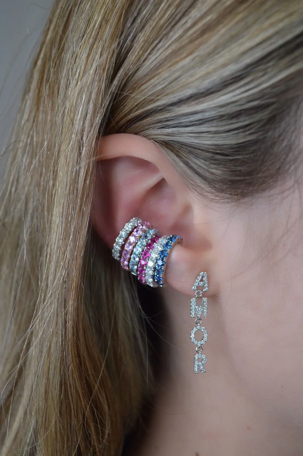 0.76ct Garnet 18K Gold Ear cuff