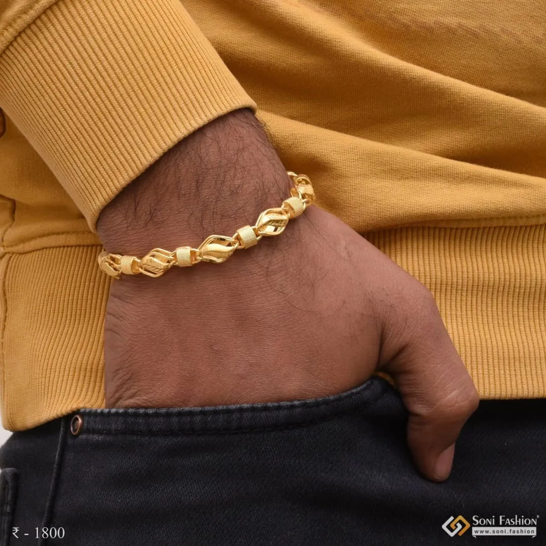 1 Gram Gold - Leaf in Kohli Fashionable Design Gold Plated Bracelet - Style B665