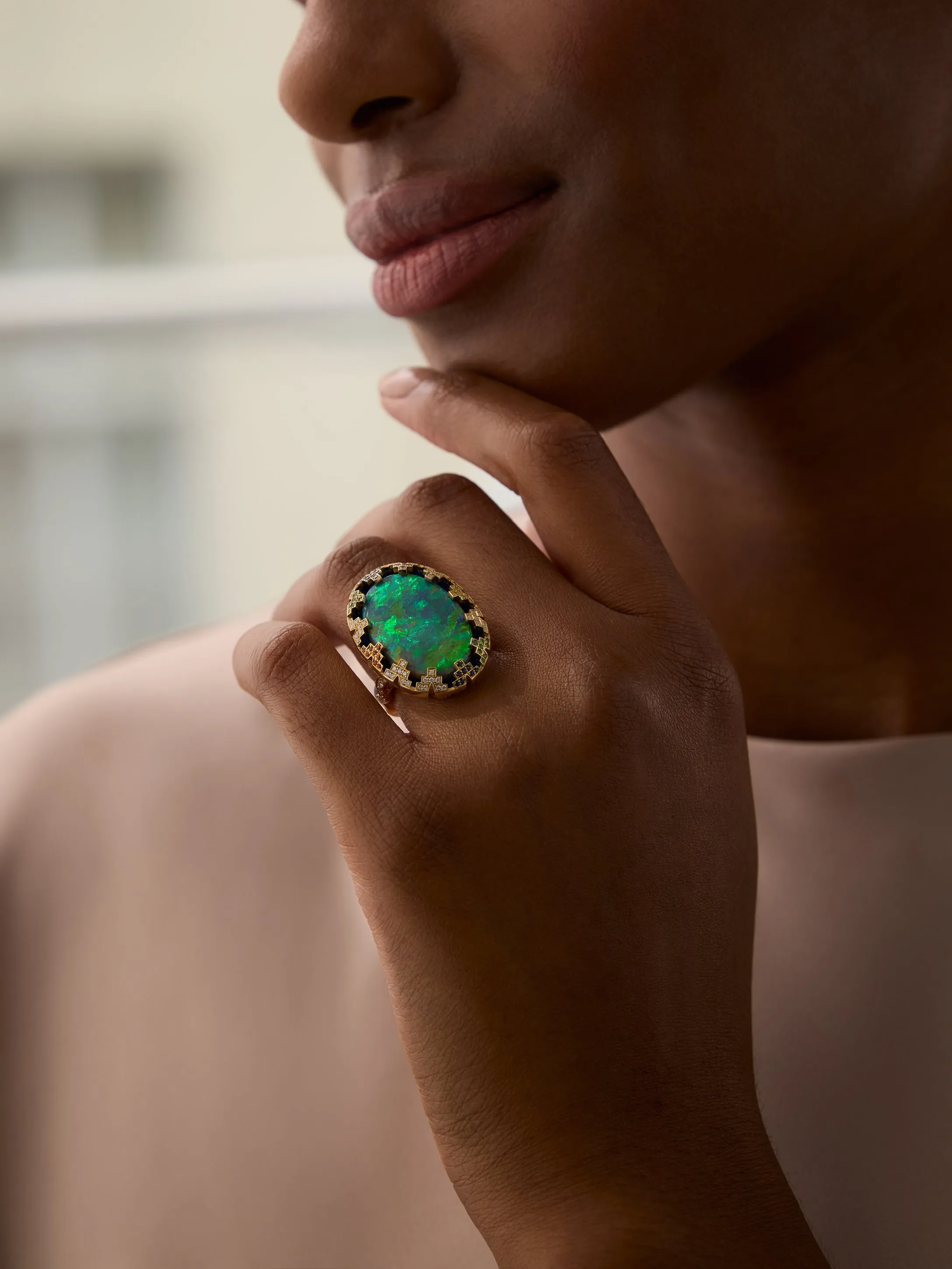 A Family Journey Amsterdam Black Opal Yellow Gold Ring