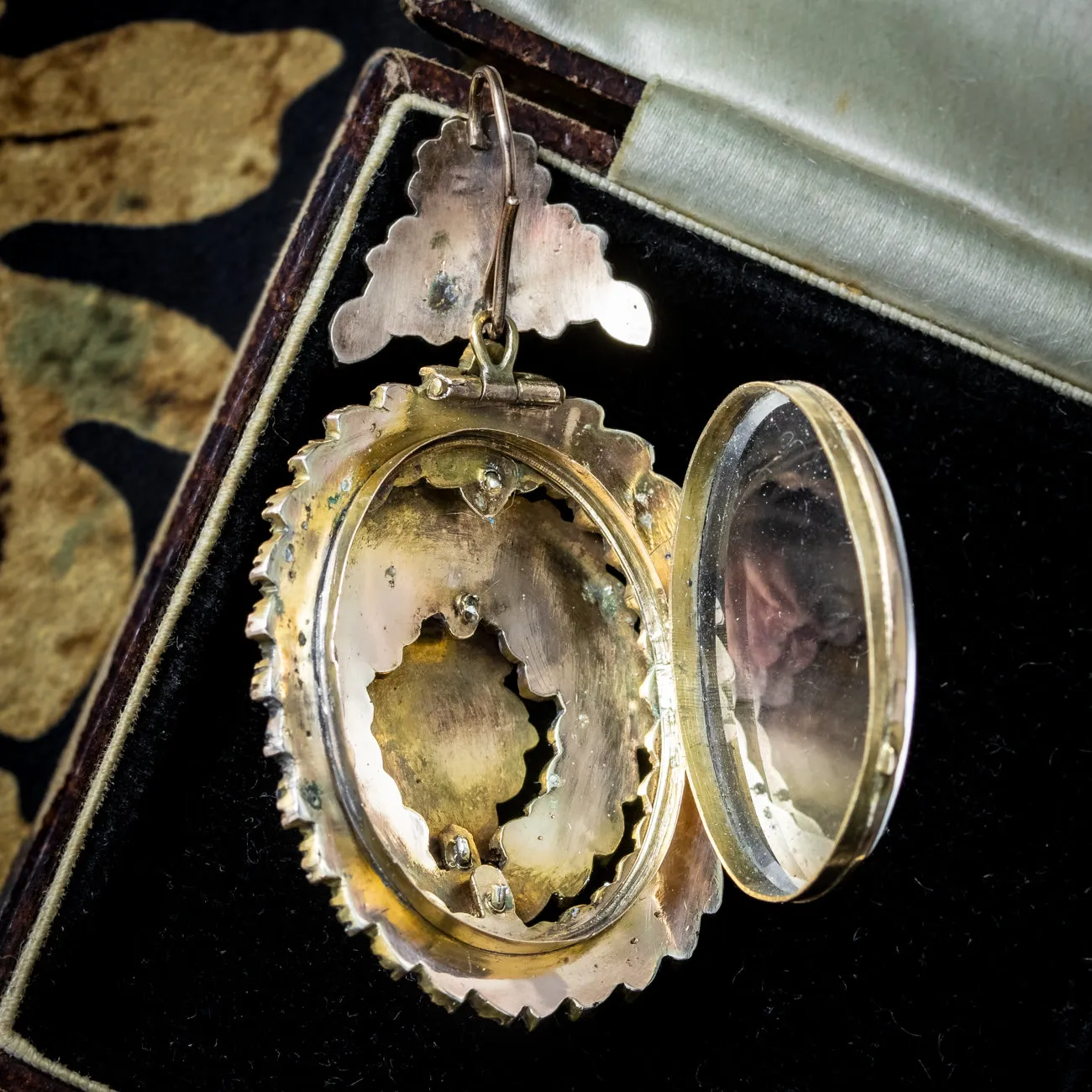 Antique Victorian Bohemian Garnet Locket
