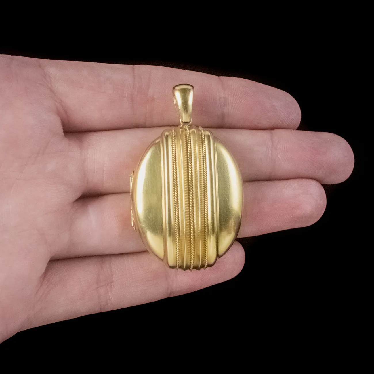 Antique Victorian Etruscan Revival Locket 18ct Gold
