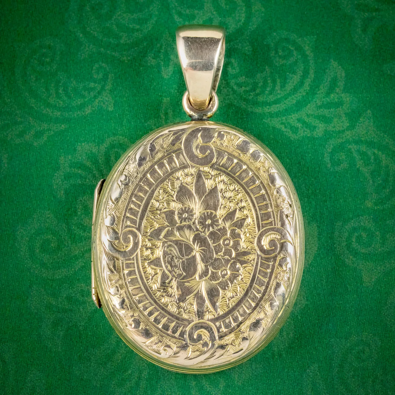 Antique Victorian Floral Locket 9ct Gold Back And Front Circa 1880