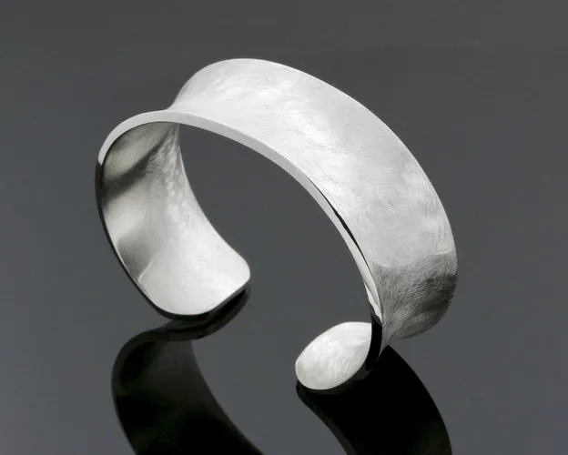 Capra Cuff