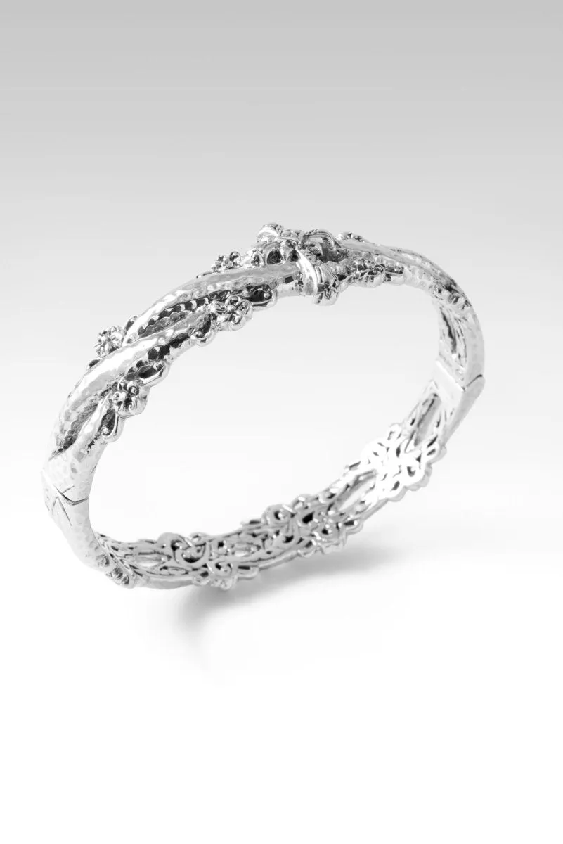 Flowerette Bangle™ in Frangipani
