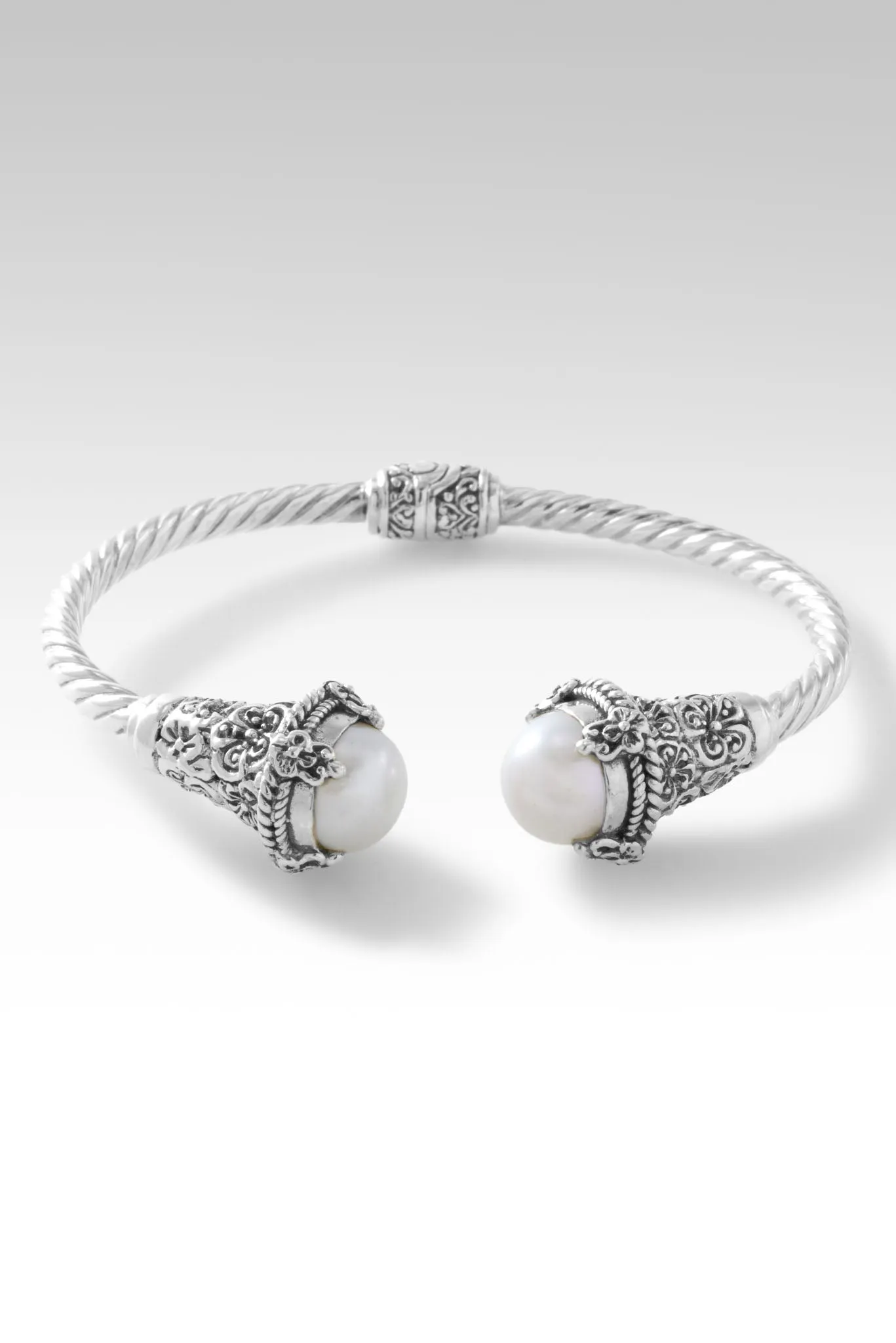 Forgive Freely Tip-to-Tip Bracelet™ in Freshwater Pearl