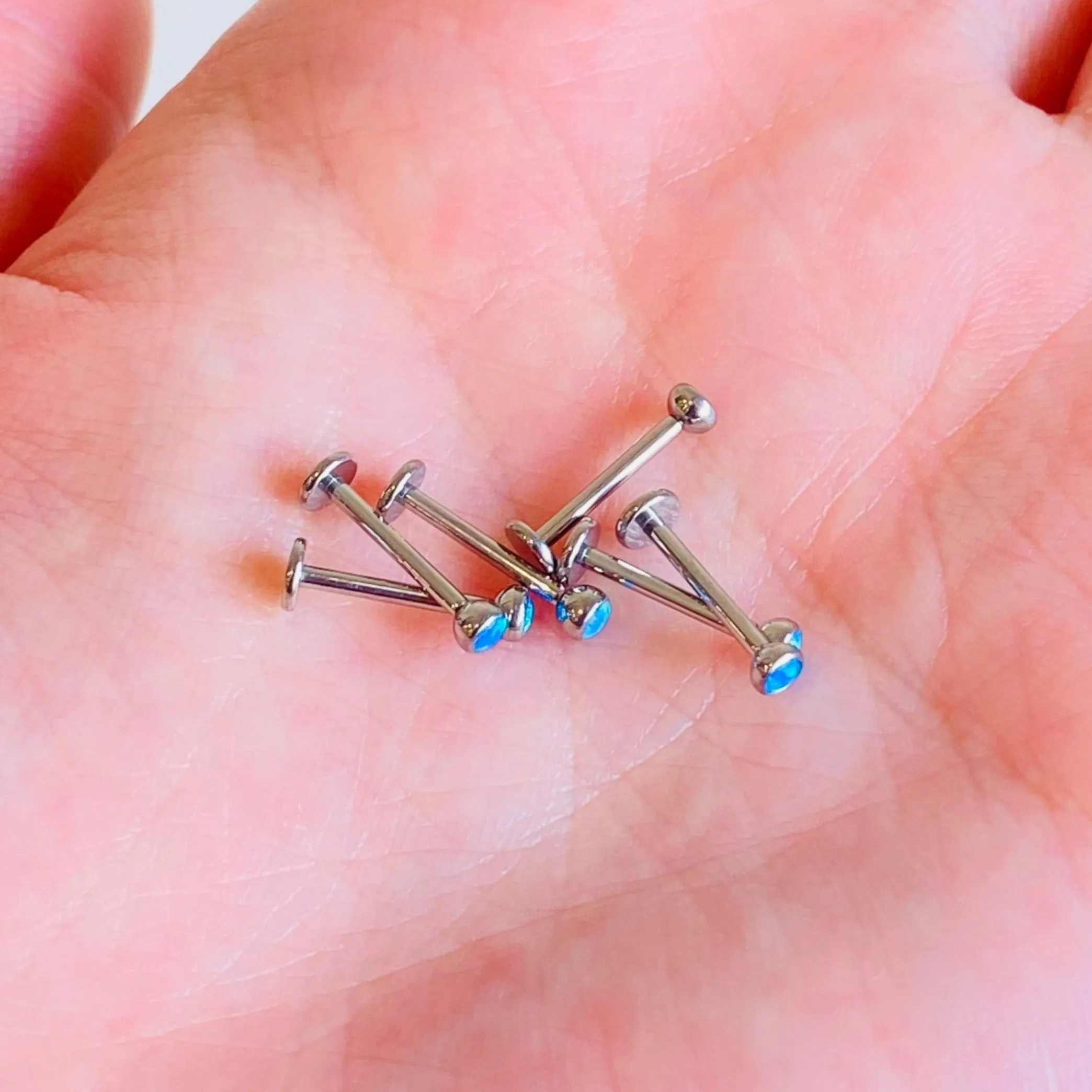 G23 Titanium Internally Threaded Flat Opal Labret