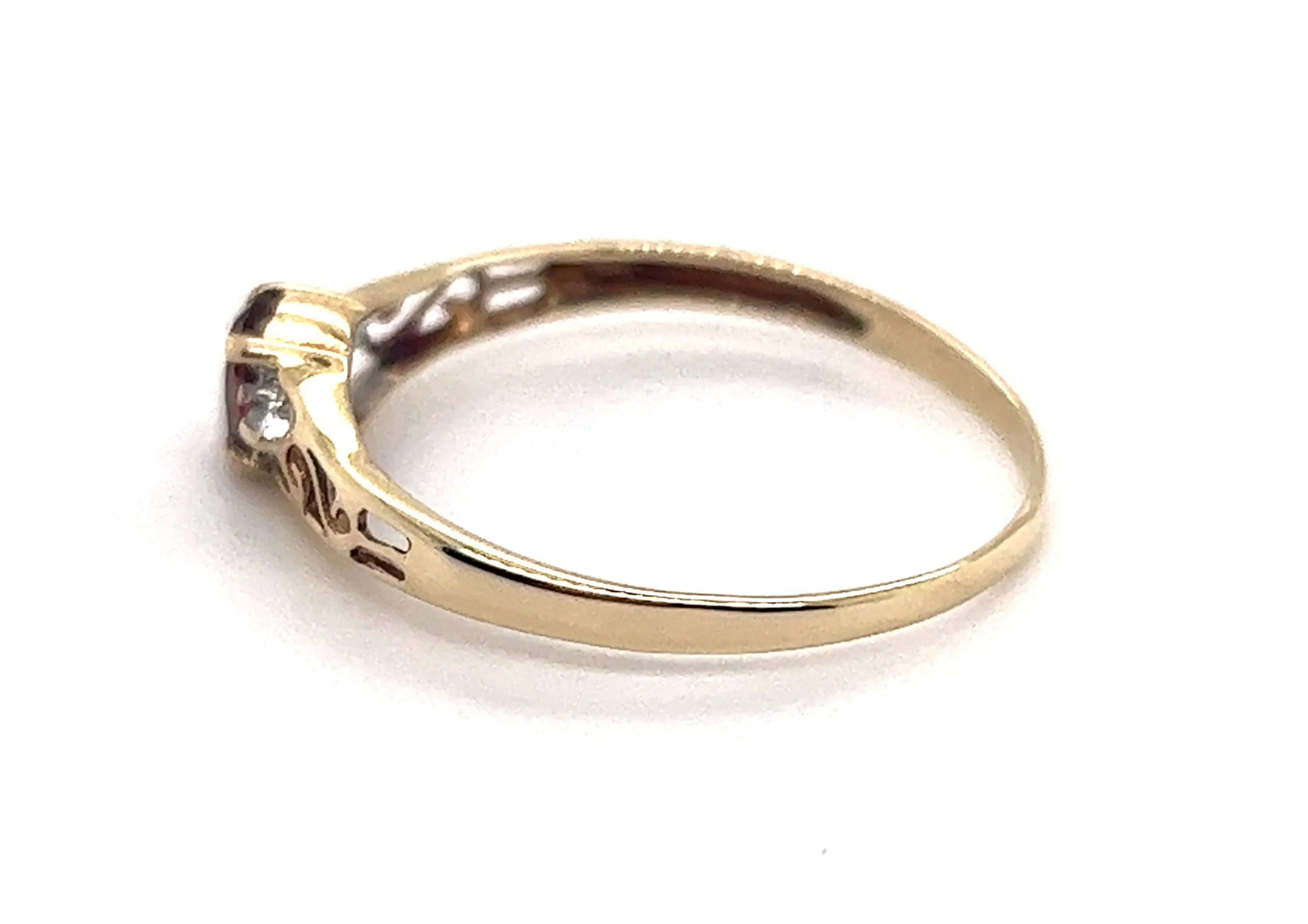 Garnet & Diamond Yellow Gold Ring
