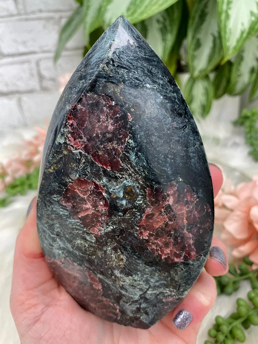 Garnet Fuchsite Flames