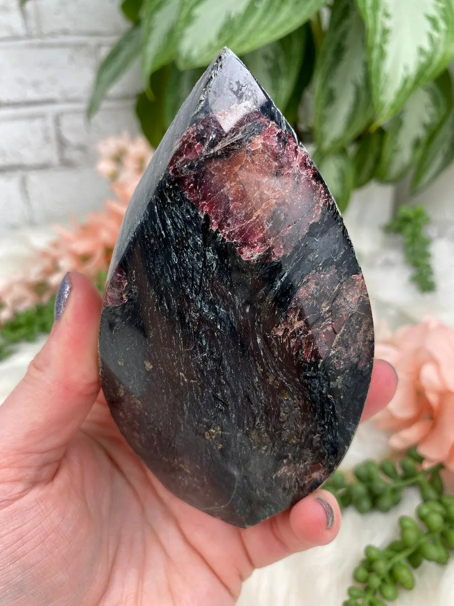 Garnet Fuchsite Flames