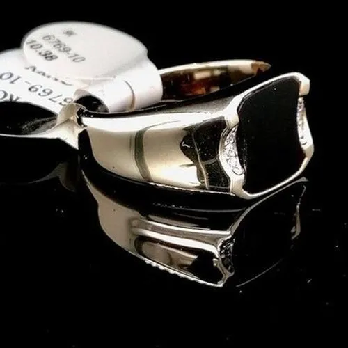 Gents Onyx & Diamond ring