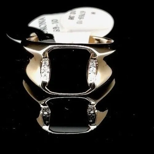 Gents Onyx & Diamond ring