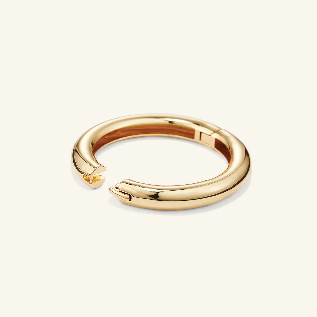 Gia Mega Bangle (Gold)