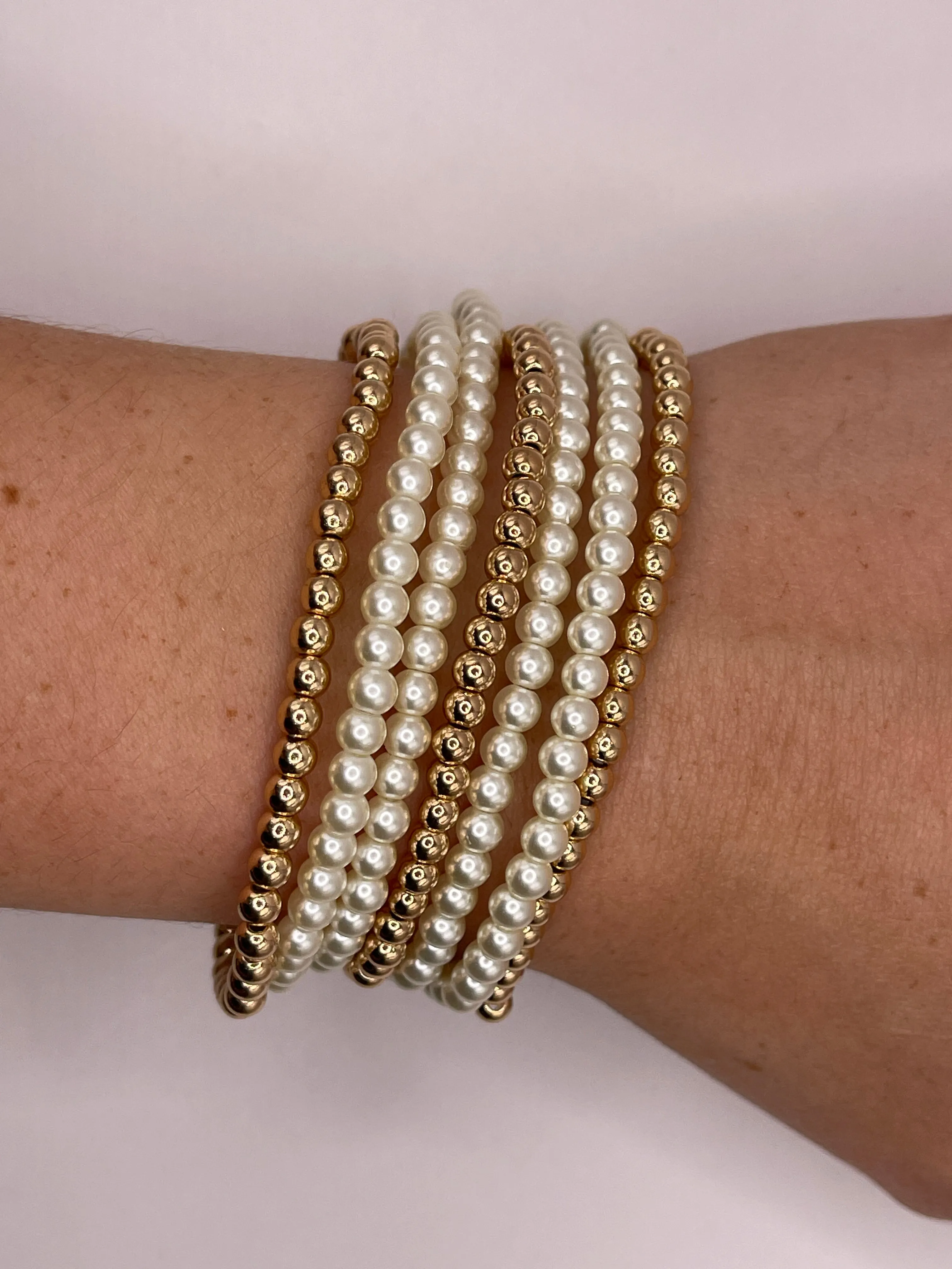 Gold and Pearl Stretch Beaded Bracelet
