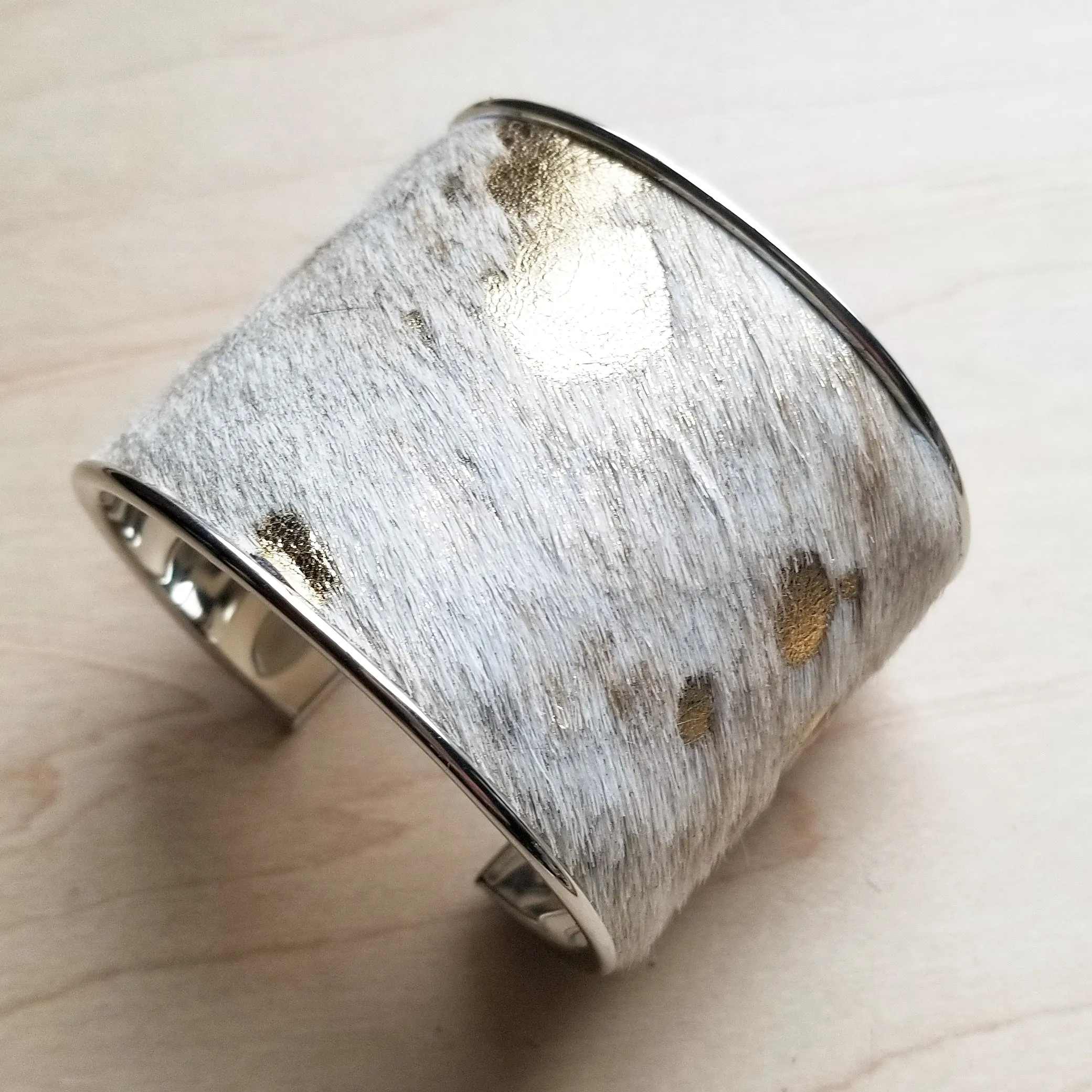 Hair-on-Hide Gold and Cream Metallic Leather Cuff Bangle Bracelet 008c