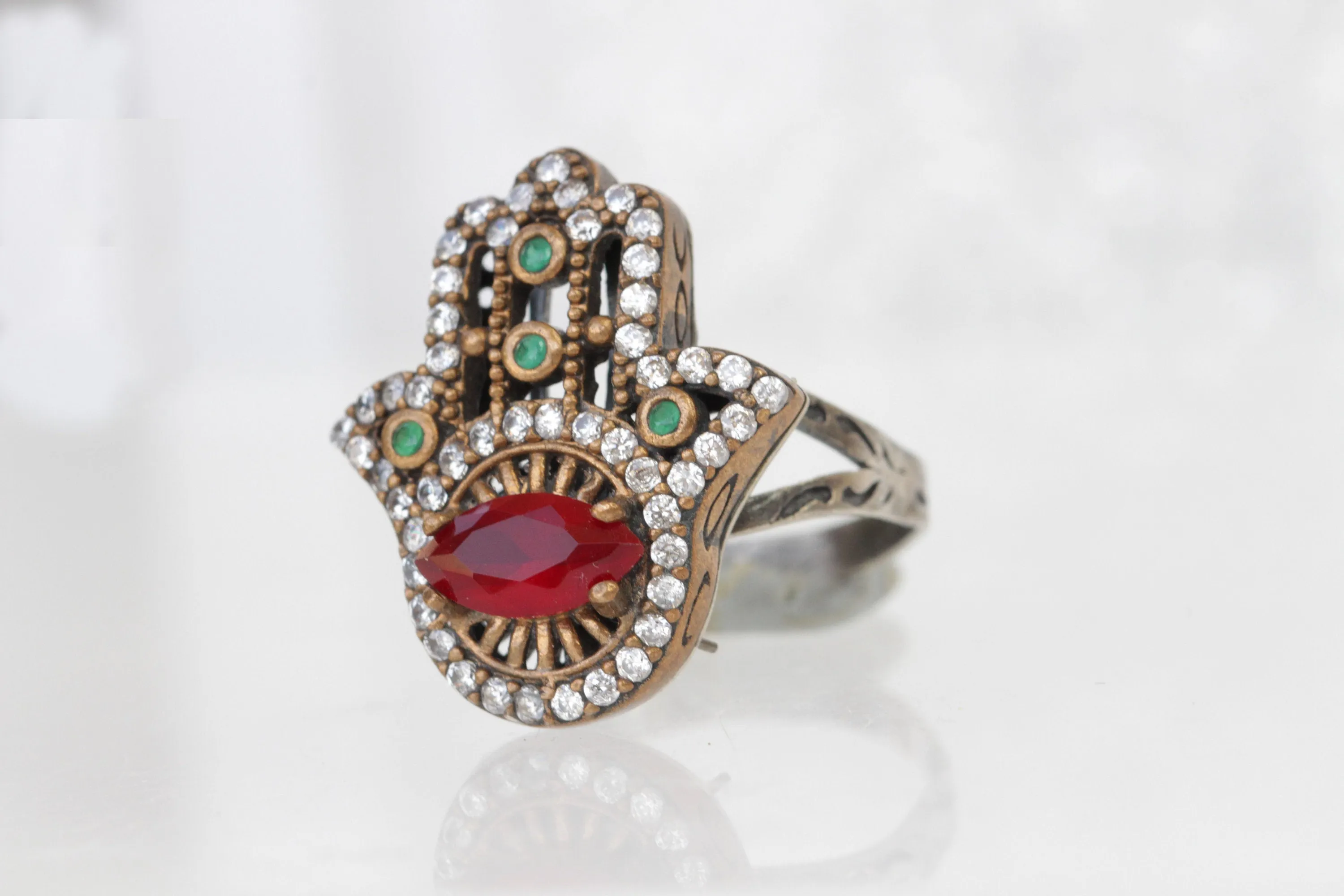 HAMSA RUBY Emerald RING