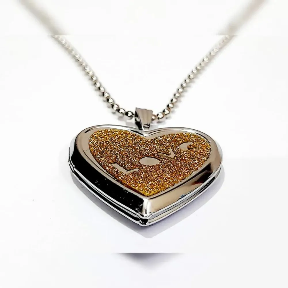 Heart Shaped Openable Photo locket Pendant Jewellery for Women & Men