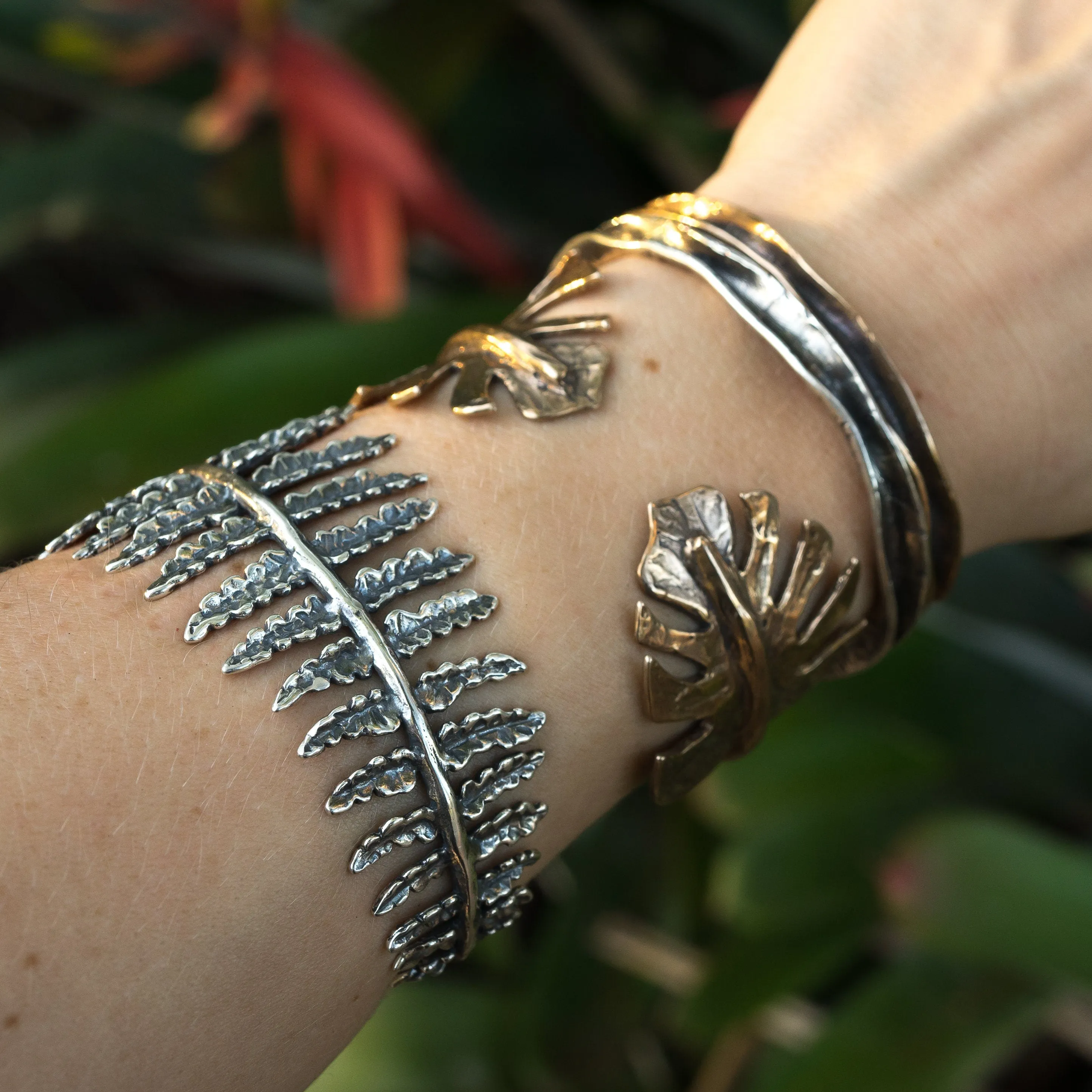 INGRID / Wave Cuff Bracelet