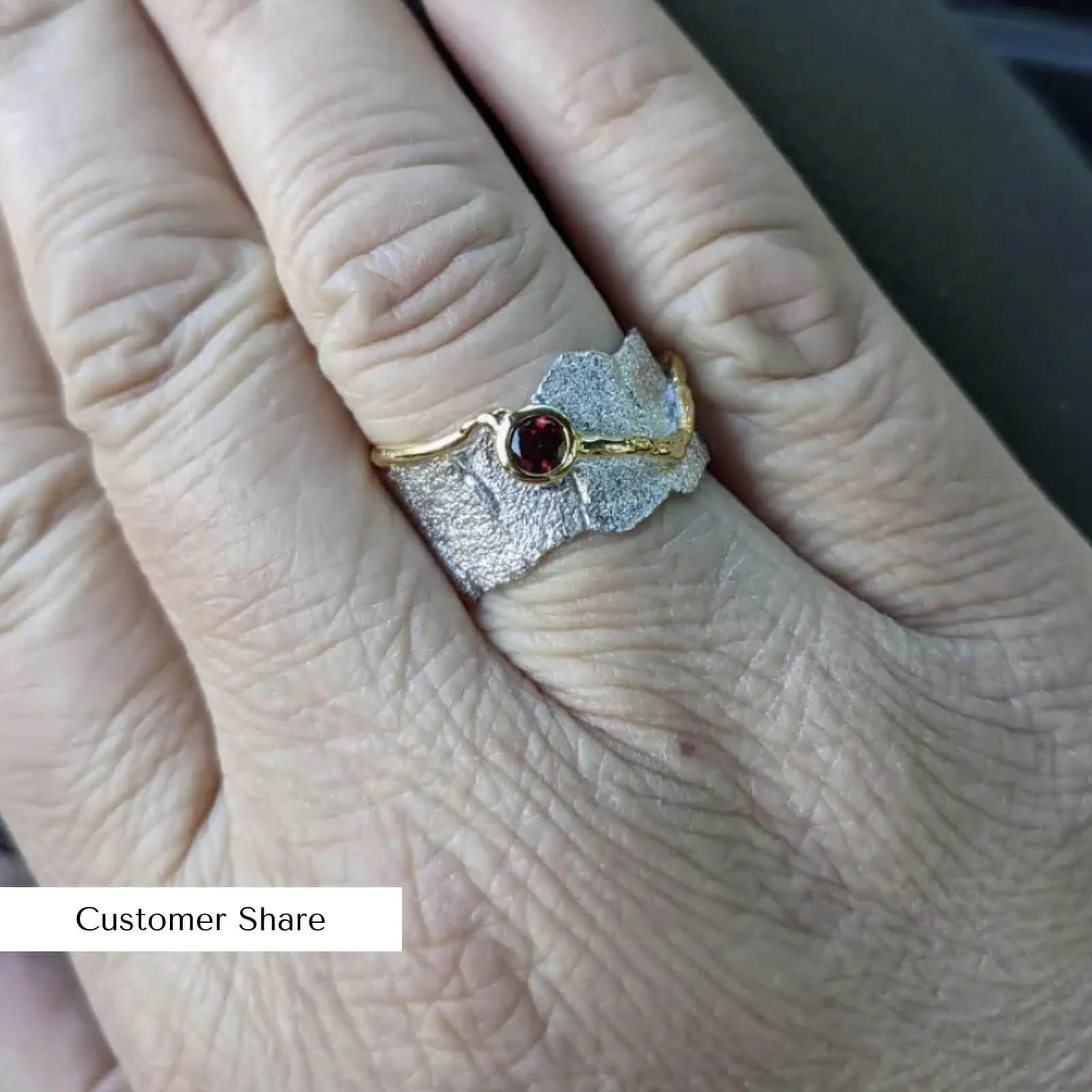 Revele Garnet Ring