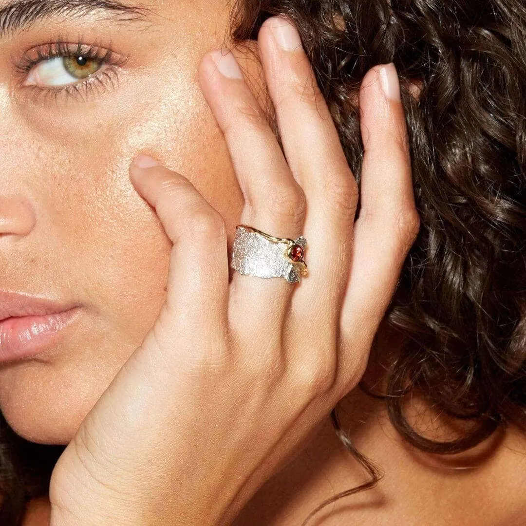 Revele Garnet Ring