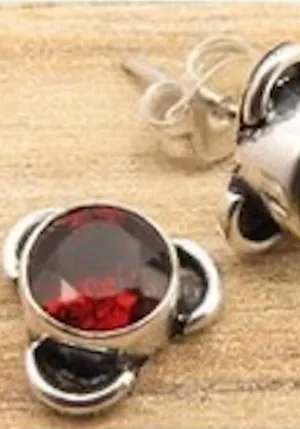Solid Silver Garnet Stud Earrings with Triple Curve Frame