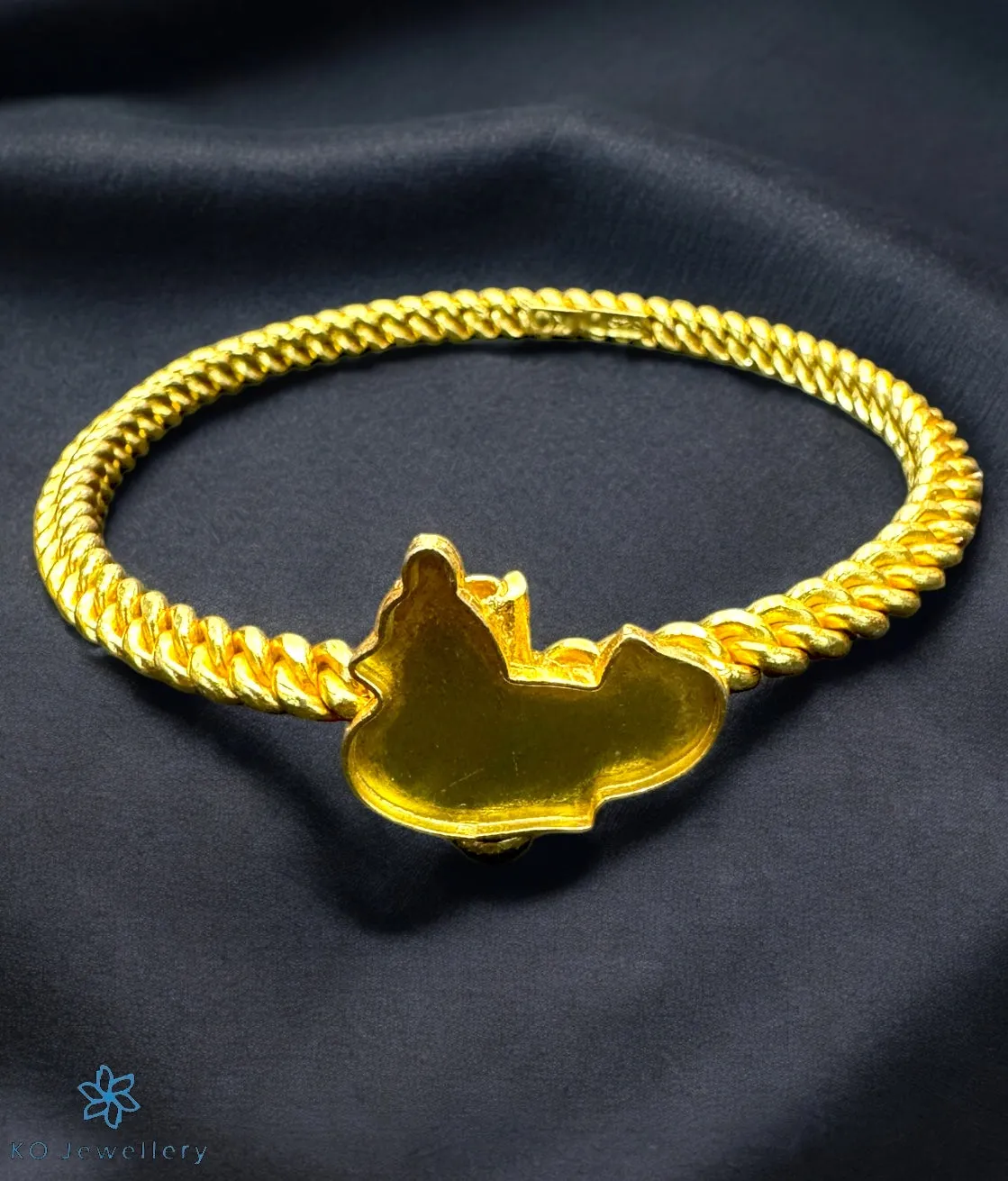 The Amayra Antique Silver Golusu Bracelet (Size 2.6)