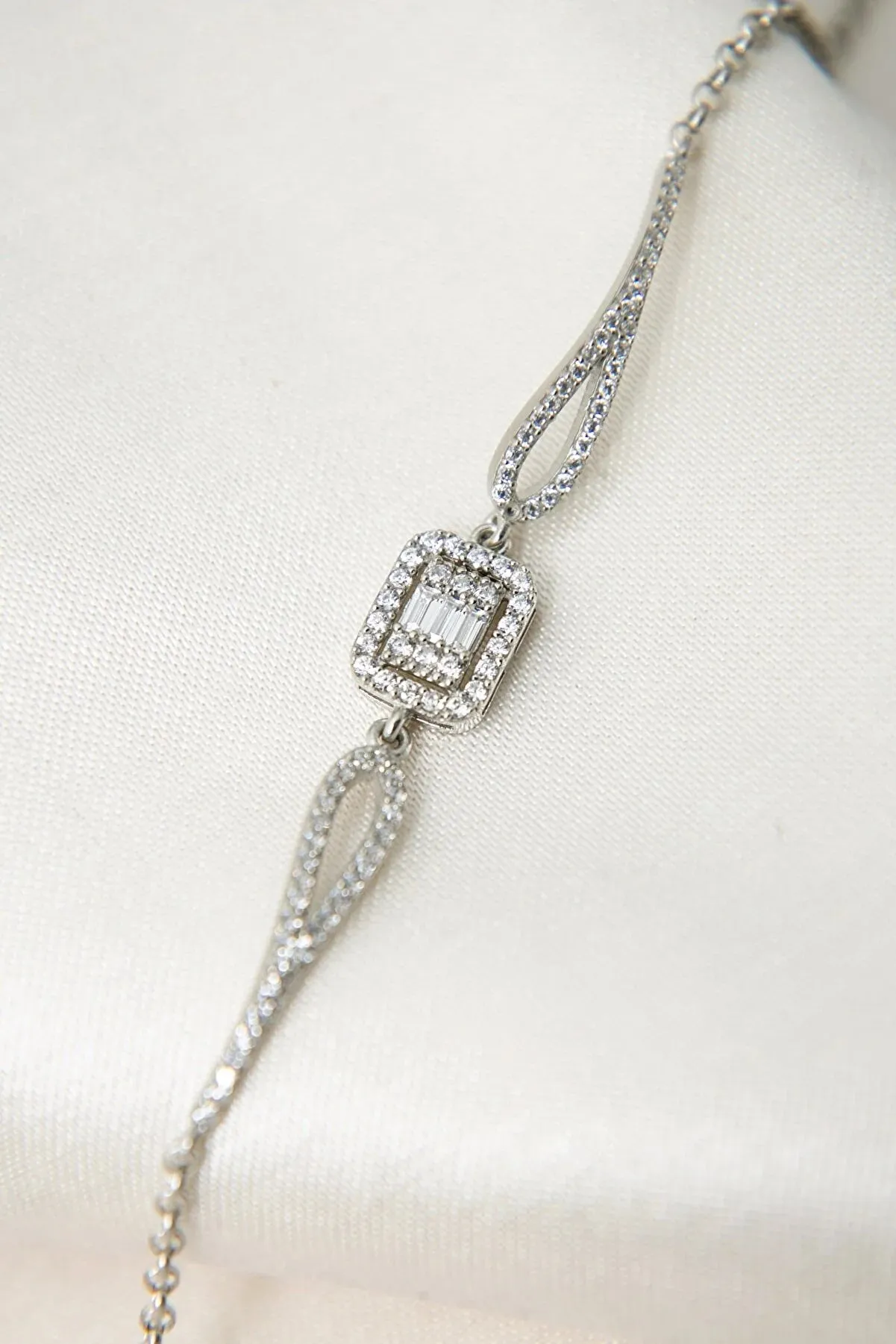 Timeless Solitaire Silver Bracelet