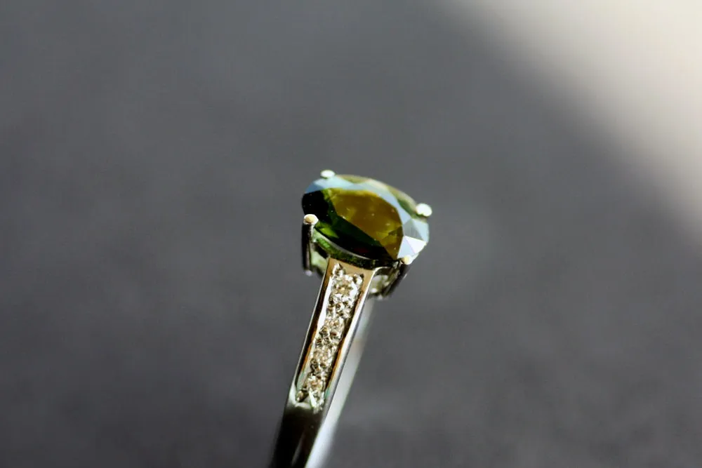 Tourmaline Diamond ring in White gold K18