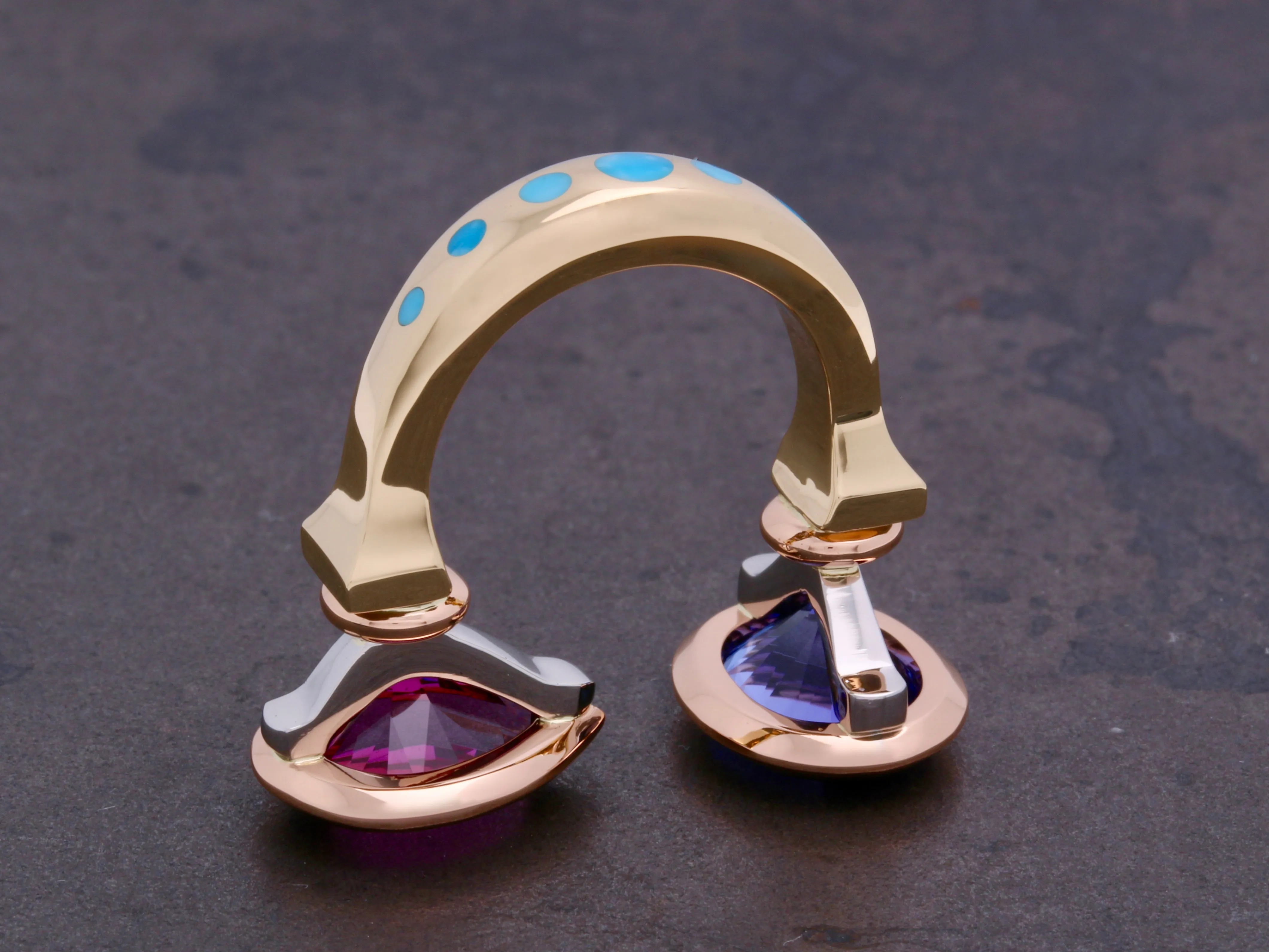 Viatheia Ring