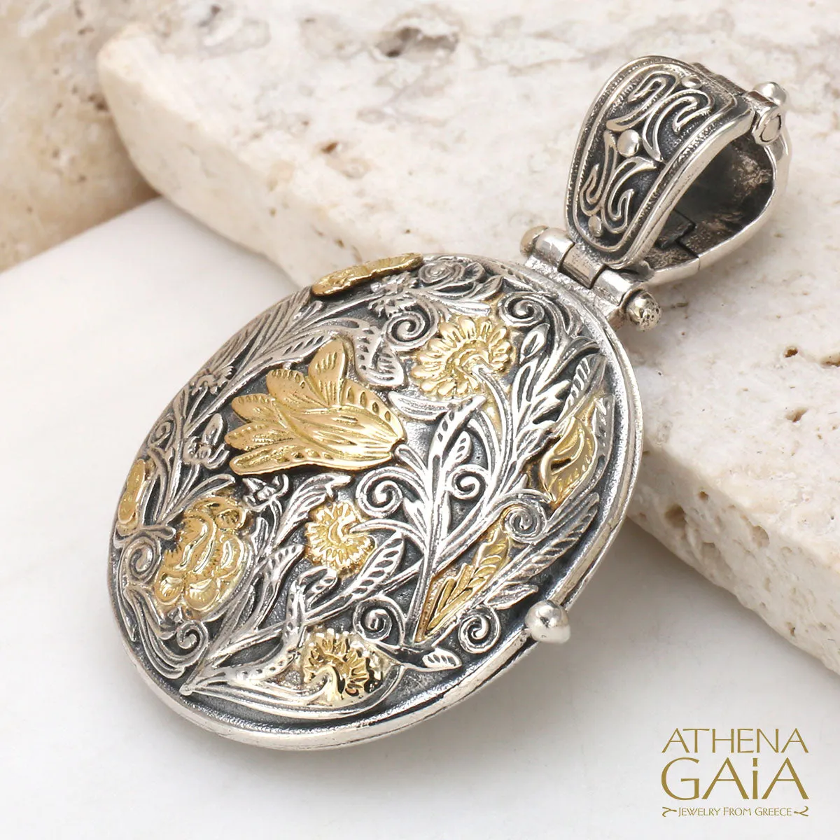 Wild Flower Oval Locket